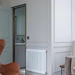 A Mini-suite For 2, In A Setting Διαμέρισμα Παρίσι