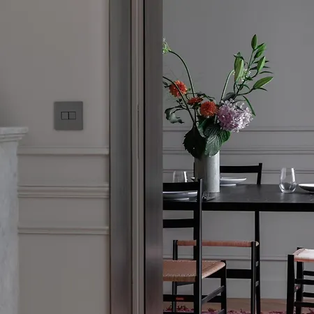 A Mini-suite For 2, In A Setting *