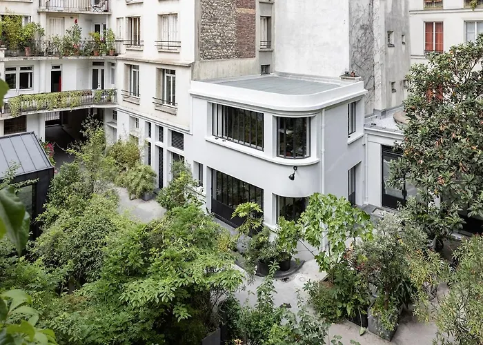 Apartmán A Mini-suite For 2, In A Setting