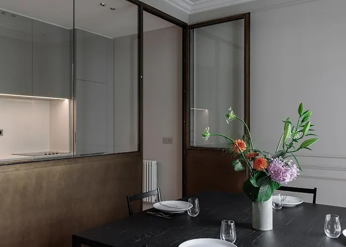 A Mini-suite For 2, In A Setting *